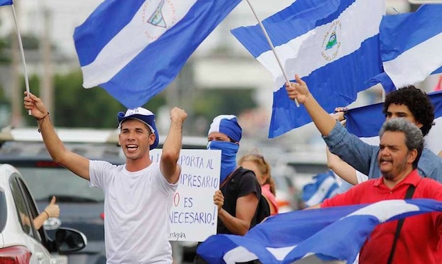 Edwin Carcache pide a los nicaragüenses que sigan en las calles exigiendo la libertad de los presos políticos. Foto: Metro