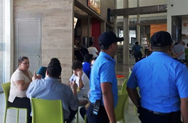 Galerías Santo Domingo denuncia que presencia policial en sus instalaciones fue sin consentimiento