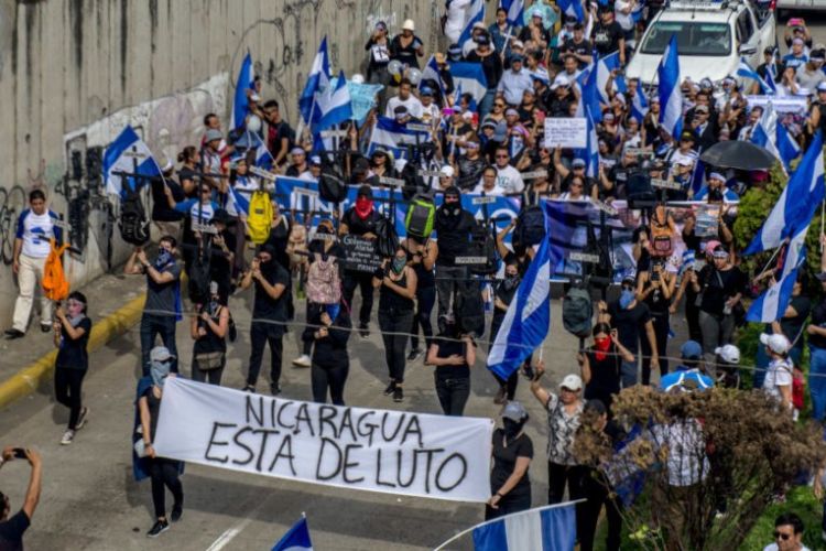Nicaragüenses en la marcha del 30 de mayo de 2018 en honor a las madres de las víctimas del régimen de Daniel Ortega. FOTO/LA PRENSA/CARLOS VALLE.