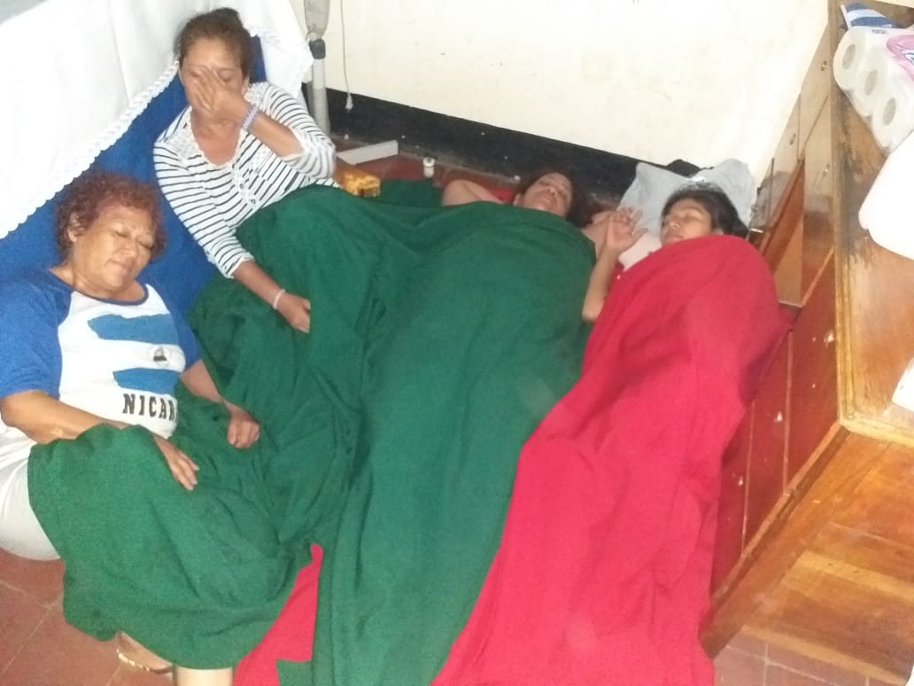 Lanzan un SOS tras la complicación de salud de la abogada Yonarqui Martínez, padre Edwin Román y tres madres que cumplen ocho días en huelga de hambre