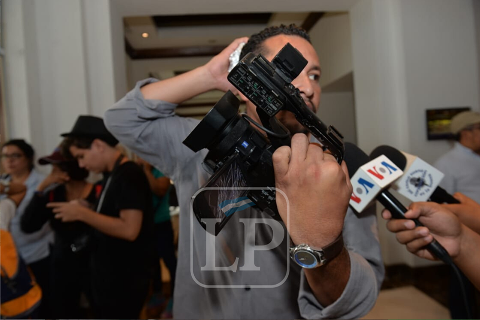 Dictadura intensifica agresión contra periodistas y medios de comunicación independientes. Foto: Óscar Navarrete/La Prensa