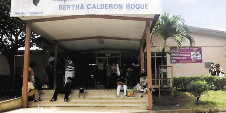 CIDH denuncia despidos masivos contra médicos que revelaron información sobre COVID-19 en Nicaragua. Foto: La Prensa