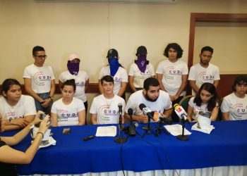 Sector estudiantil de la UNAB: «No queremos más pactos por debajo de la mesa». Foto: Cortesía