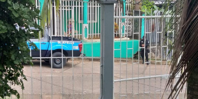 Policía de Ortega impide conformación de la Coalición Nacional en el Caribe Sur. Foto: Cortesía.