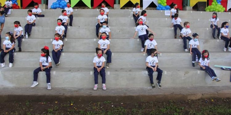 Más colegios en Nicaragua suspenden clases por contagios o contacto con afectados por el COVID-19. Foto: Facebook