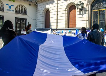 El 18 de abril de 2021, la comunidad de nicaragüenses en Zaragoza  protestaron contra el régimen de Ortega. Foto: SoyNica