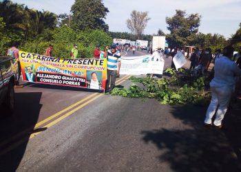 Indígenas retoman protestas para exigir la renuncia del presidente de Guatemala. Foto: Tomada de Internet.