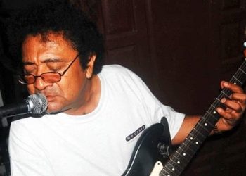 Fallece el guitarrista Augusto Gallegos, fundador del grupo musical Llama Viva. Foto: Cortesía.