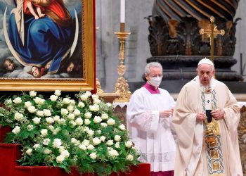 El papa alaba a beatos mártires de España que fortalecen a cristianos perseguidos