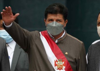 El 68 % de los peruanos está a favor de anticipar las elecciones generales