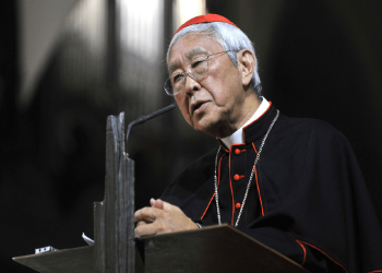 Gobierno chino arresta a cardenal católico por apoyar protestas antigubernamentales