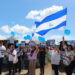 La bandera de Nicaragua fue usada en las protestas sociales de 2018 como un símbolo que unió a todos los manifestantes. Foto: Artículo 66.