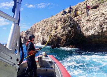 Rescatan a 17 migrantes haitianos que quedaron varados en isla de Puerto Rico