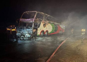 Al menos 10 muertos en choque entre autobús y mototaxi en Perú. Foto: Unitel
