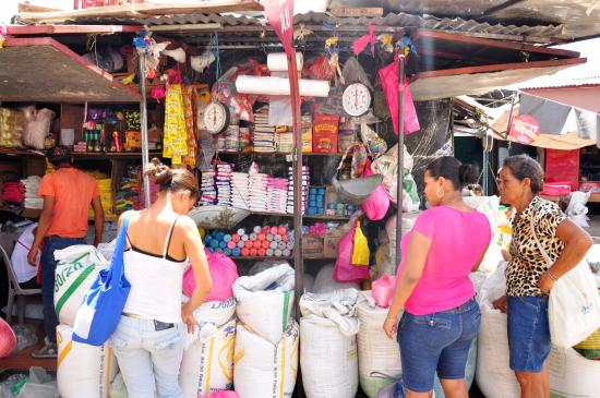 Rivas merchants complain: Neither Mother's Day nor Father's Day generated sales