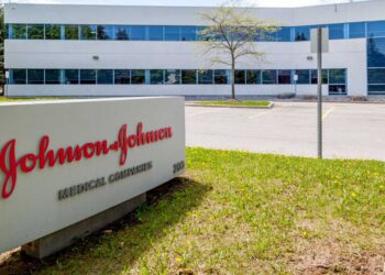 Johnson&Johnson comprará biotecnológica para reforzarse en tratamiento contra cáncer
