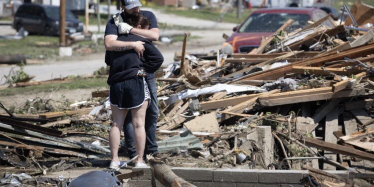 Al menos 14 fallecidos dejan tormentas y tornados en el sur de EE. UU. Foto: AFP