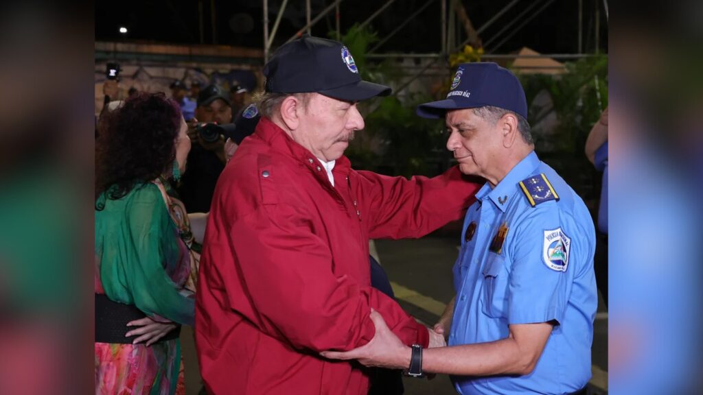 URGENT: Daniel Ortega extends the command of the head of the Army and Police to six years